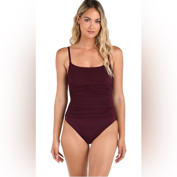 La Blanca Other - La Blanca Women's One Piece Swimsuit Island Goddess Shirred Side Dark Cherry